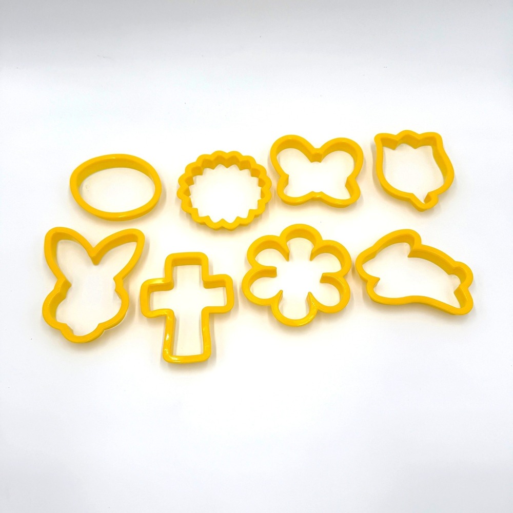 Wilton Easter Cookie Cutters Set of 8 Yellow Vintage Style 1990s